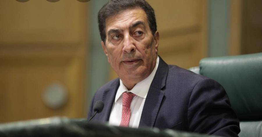 الطراونة يؤكد أهمية العودة للعمل التدريجي بدءاً من مناطق الجنوب