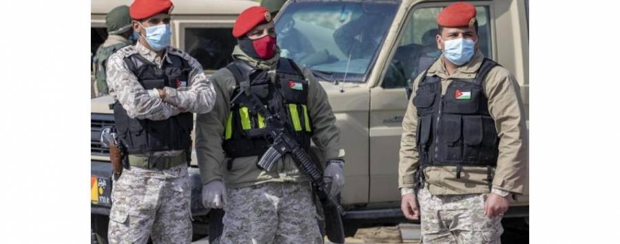 الجيش: لن نسمح لاحد بخرق حظر التجول