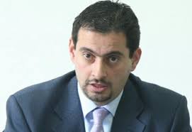 وزير الصناعة: سيتم فتح كافة القطاعات الاقتصادية في ضوء معدلات تراجع فيروس كورونا.