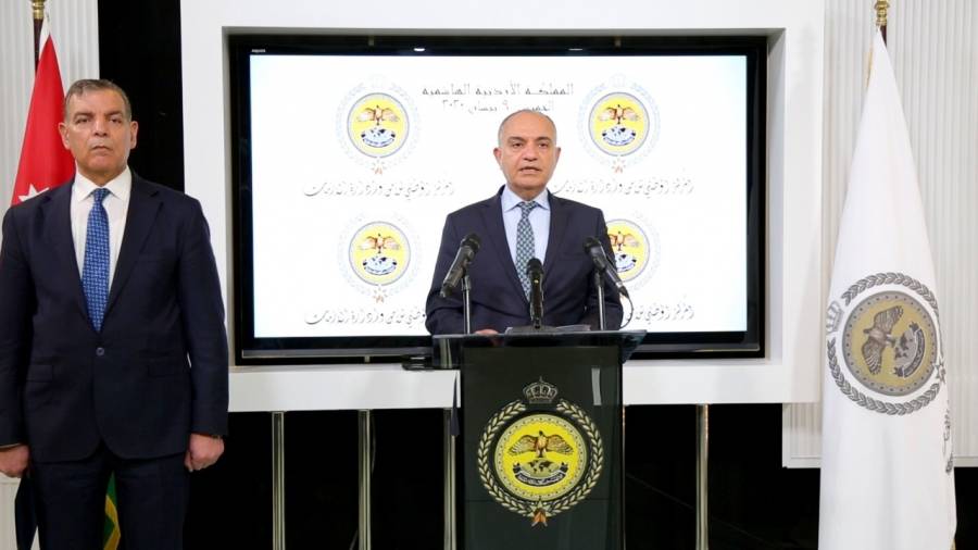 العضايلة: الحظر الشامل سيبدأ منتصف هذه الليلة وسنتعامل بحزم مع المخالفين