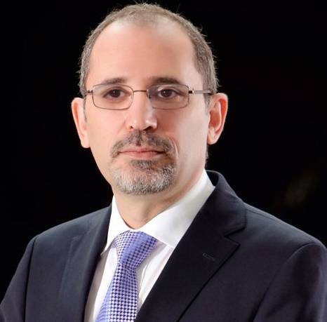 الصفدي وليند ولازاريني يعقدون اجتماعا ثلاثيا لبحث حشد الدعم للأونروا