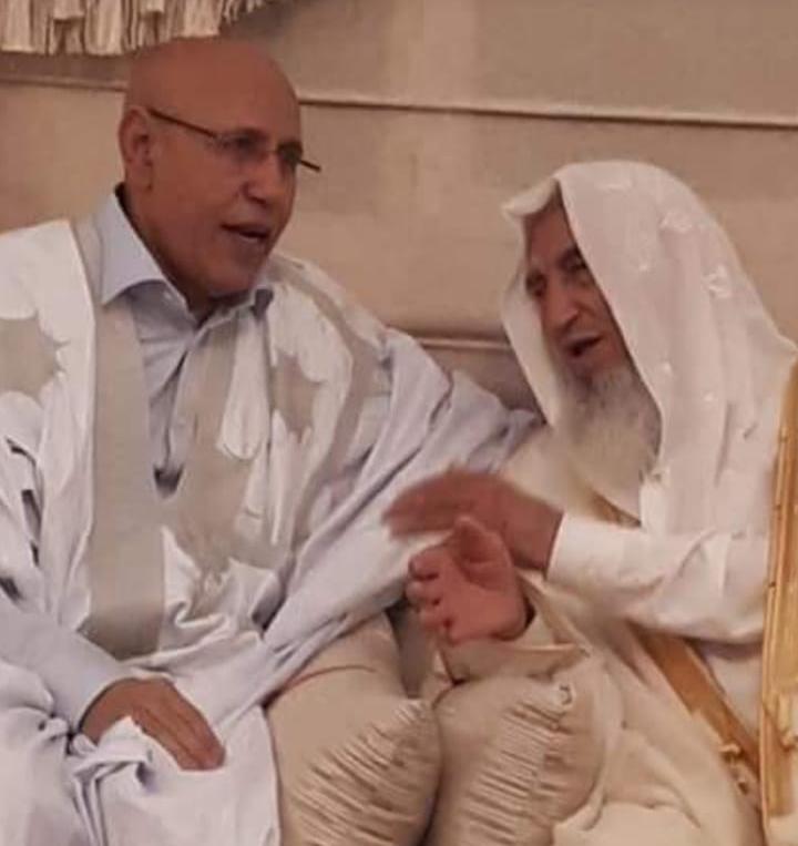 الرئيس الموريتاني يعزي  الشيخ عايش الحويان بوفاة الشيخ محمود سليم الثلجي
