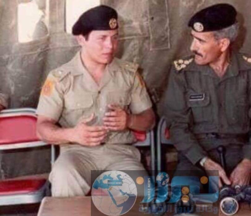 قصه صورة  للباشا  شفيق عجيلات مع جلالة الملك عندما كان أميرا ً