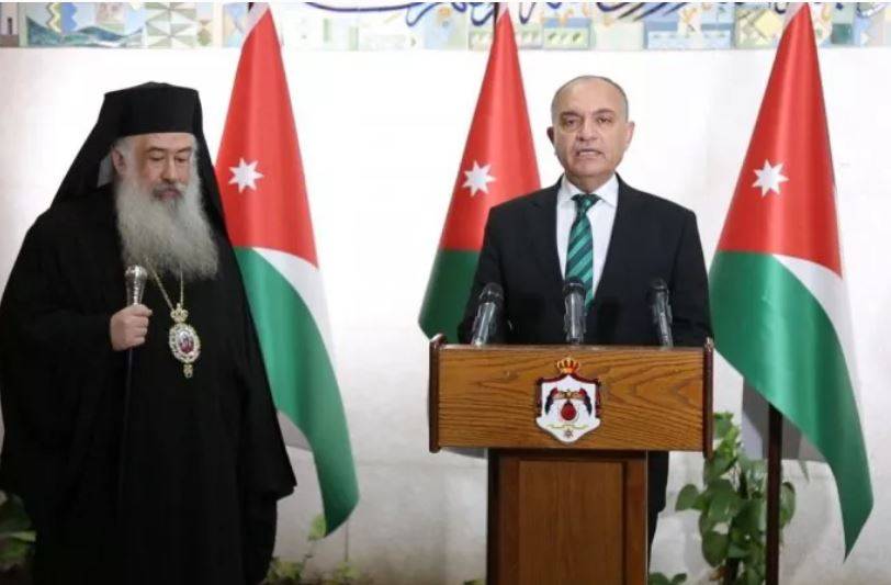 العضايلة وخريستوفوروس يؤكّدان ضرورة الالتزام بالمنازل خلال عيد الفصح المجيد