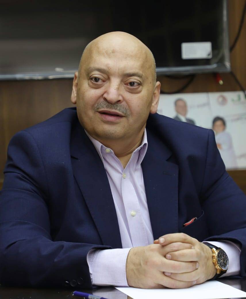 حمادة يطالب بالسماح لمحال الحلويات استئناف عملها