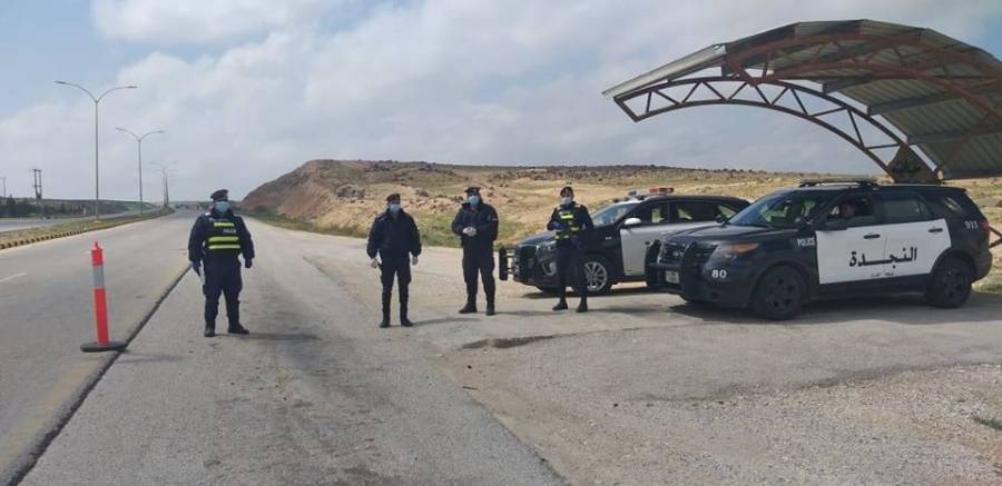 بتوجيهات ملكية .. توزيع بطاقات غذائية على 30 ألف أسرة عفيفة بينها متعطلون عن العمل وعاملو مياومة