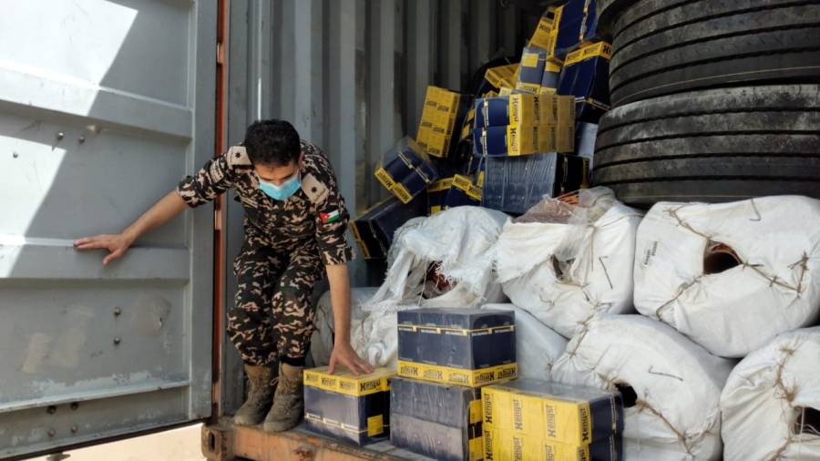 الجمارك تحبط تهريب بضائع مختلفة