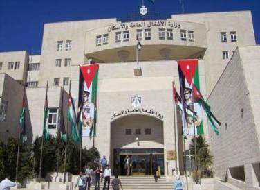 الأشغال: عودة العمل في عشرات المشاريع الإنشائية ومكاتب استشارية اعتباراً من الأحد