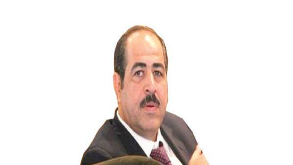 قشوع يكتب كورونا تفرض تنافسية بين البحث عن اللقاح وتصنيع الاجهزة
