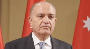 العضايلة: السماح للمواطنين باستخدام مركباتهم يوم الأربعاء