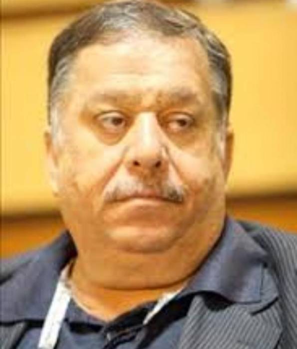 قائد يستشرف مستقبل الإنسانية