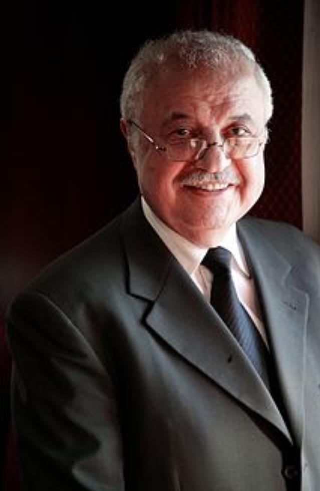 أبو غزالة: العالم يواجه أزمة أخطر مما نتخيل