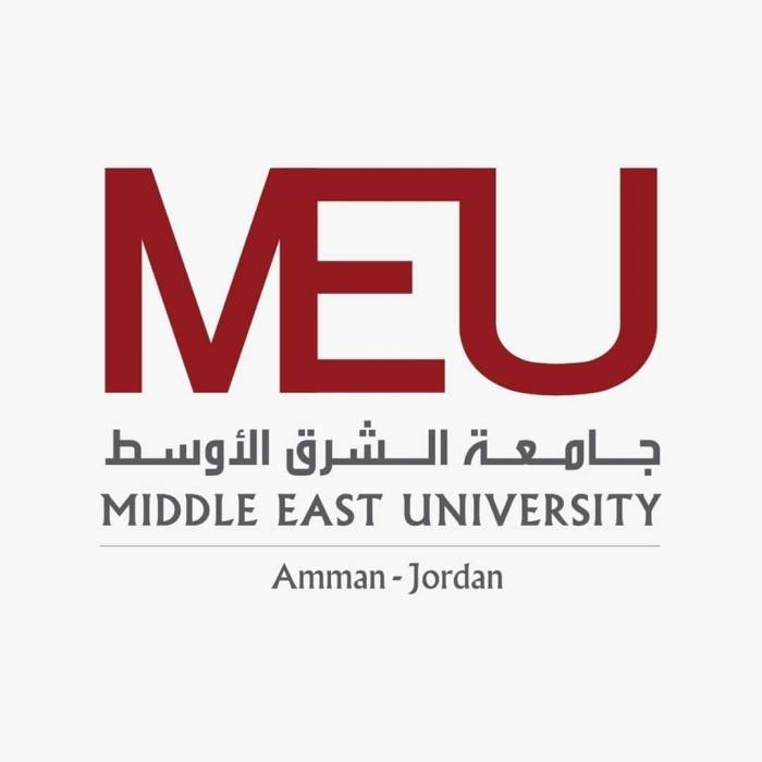 طلاب جامعة الشرق الاوسط يناشدون جامعتهم بتخفيض الرسوم المستحقة عليهم