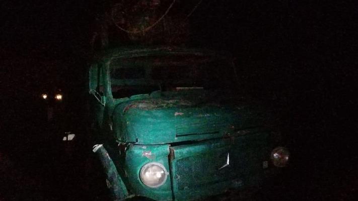 ضبط حفارة وتوقيف شخص في معان