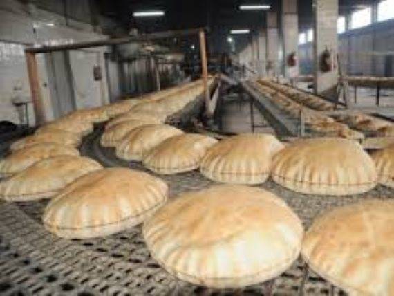 العتوم صرف دعم الخبز او العودة إلى التسعيرة القديمة.... تفاصيل