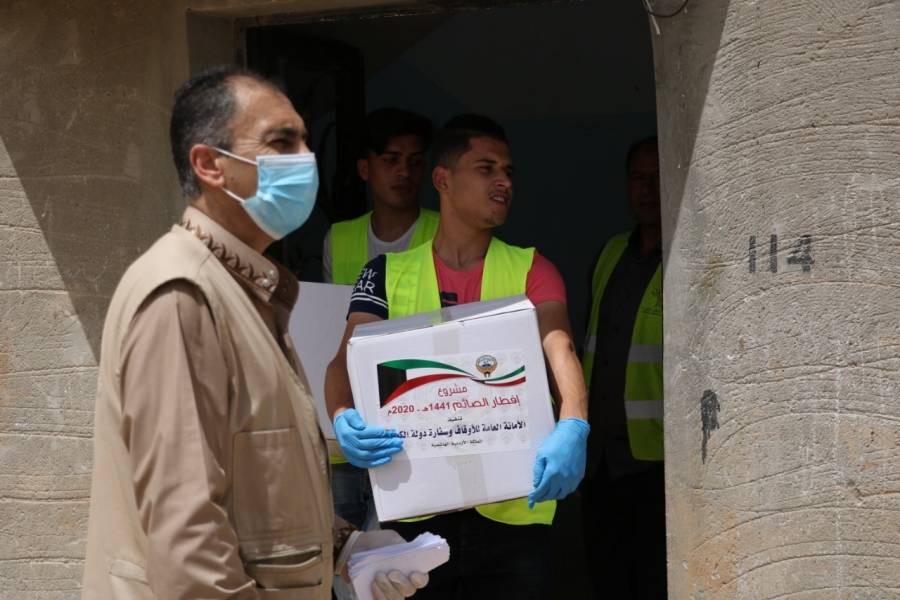 الأمانة العامة للأوقاف الكويتية توزع سلات غذائية رمضانية في الأردن*