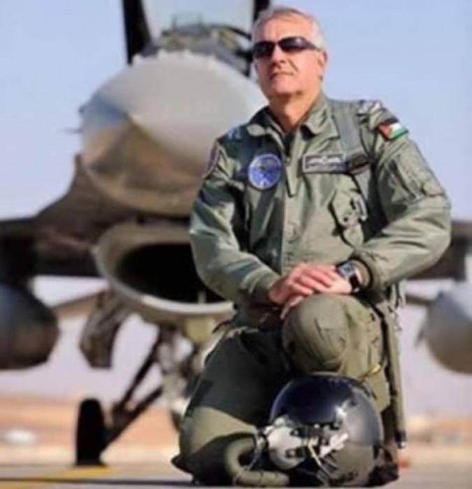 الحنيطي طيار مقاتل شجاع في زمن صعب