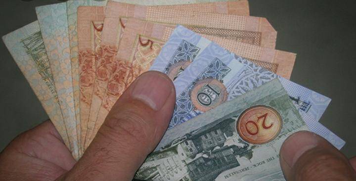 العمل توجه كتب شكر للملتزمين بدفع اجور عامليهم ( اسماء شركات)