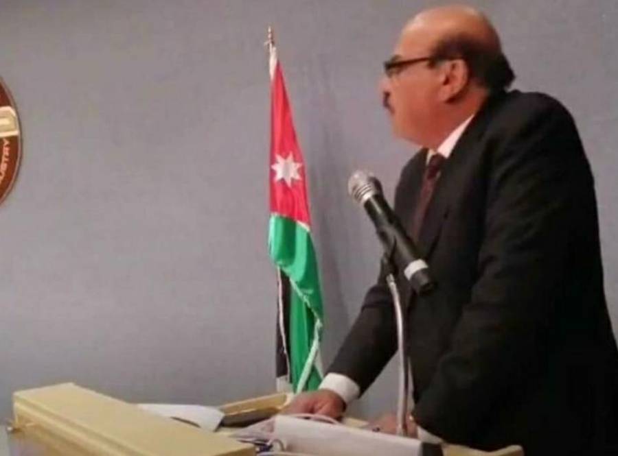 الإبراهيم يكتب محللون كورونا...والرجل الاعرج.