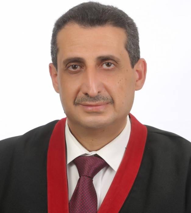 إياد شعبان من عمّان الأهلية يحصل على درجة الدكتوراة بامتياز مع مرتبة الشرف ...ألف مبروك