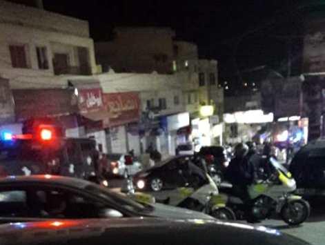 مشاجرة أثناء الحظر الشامل في منطقة الجبل الأبيض بالزرقاء