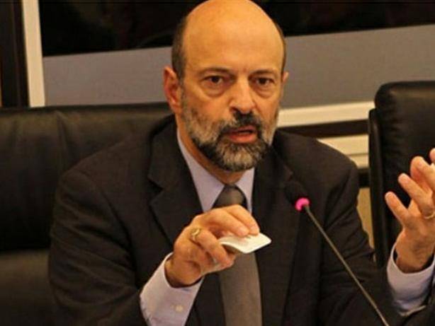 الرزاز بتغريدة على تويتر مشهد الطفلة المتوفاة يدمي القلب