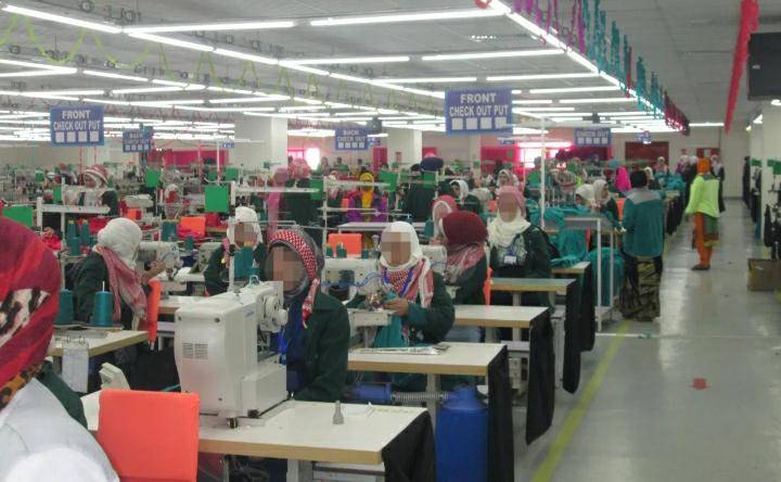 العمل: لا صحة لقيام أحد مصانع الألبسة في اربد بانهاء خدمات أكثر من ٢٠٠ عامل يوم أمس