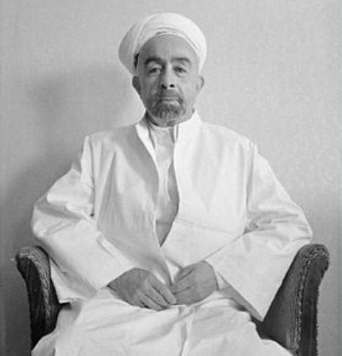 الملك عبد الله الاول بن الحسين  هواول من....