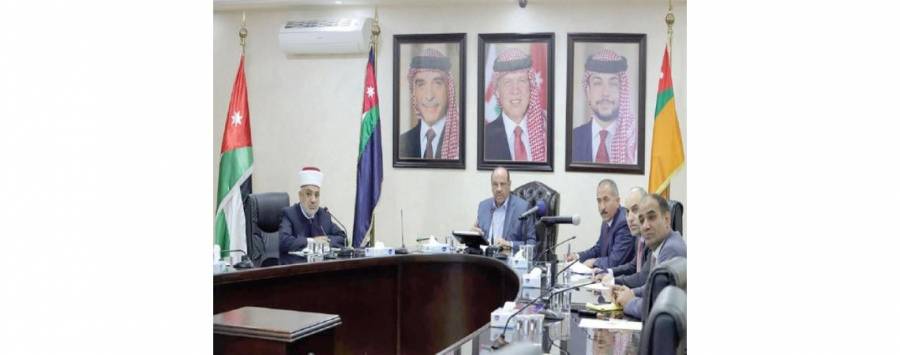 حماد: خطط لمنع التزاحم بين المصلين