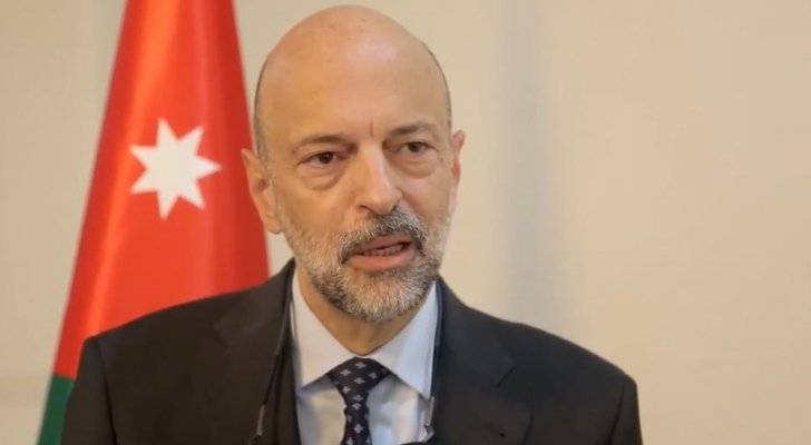 الرزاز: اتفاقية لإنشاء شركات لتشغيل الأردنيين في قطاع الزراعة