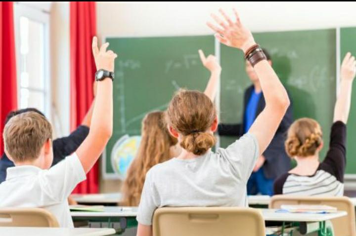 العمل :حملة على المدارس الخاصة