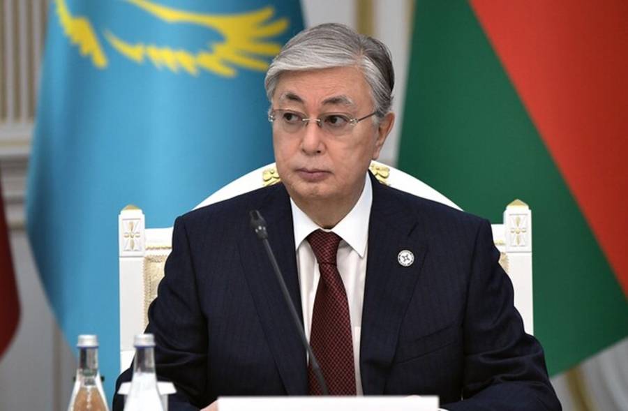 إصابة أول رئيس دولة بفيروس كورونا