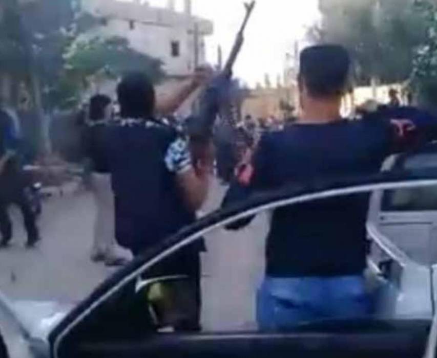 عراقي  يقتل ابنه في ليلة زواج.. تفاصيل