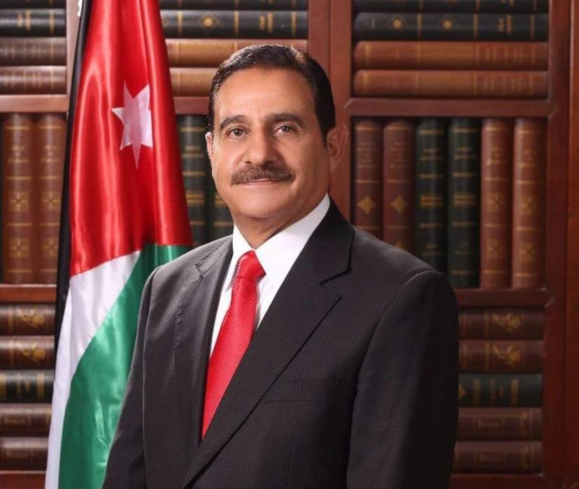 اللواء العبادي يكتب... للجيش .. في عيده
