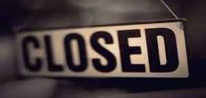 إغلاق محال تجارية بالزرقاء