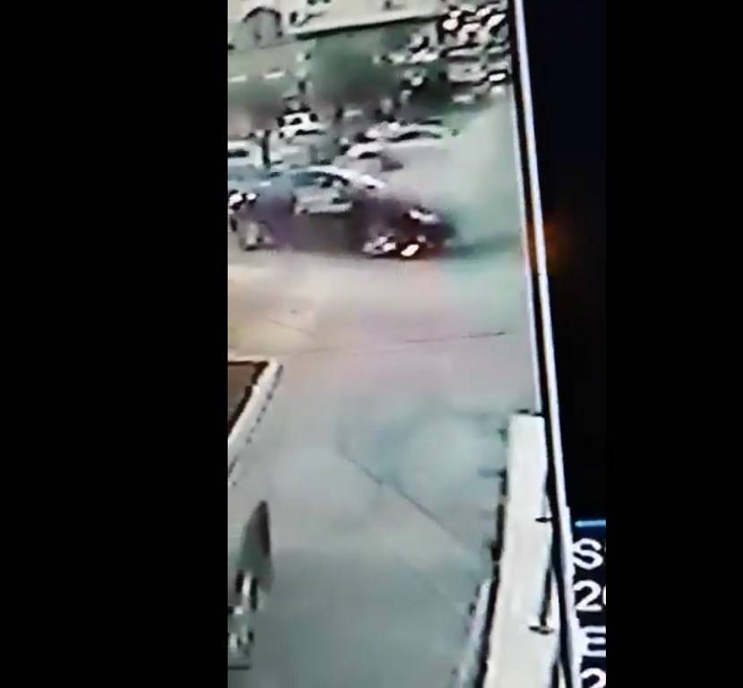 نشامى الدرك ينقذون ممرضة وابنتها بعد اشتعال المركبة التي كانتا بداخلها... فيديو