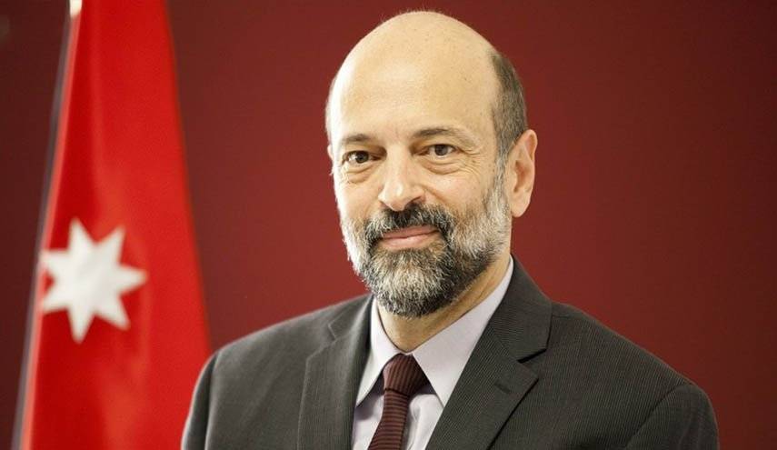 الرزاز: لا توجد دولة بالعالم قادرة على تعويض خسائر القطاعات جراء كورونا