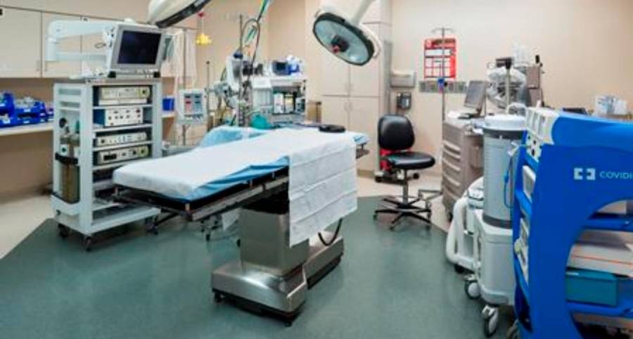 دائرة الأذنية تجري عملية نادرة في مدينة الحسين الطبية