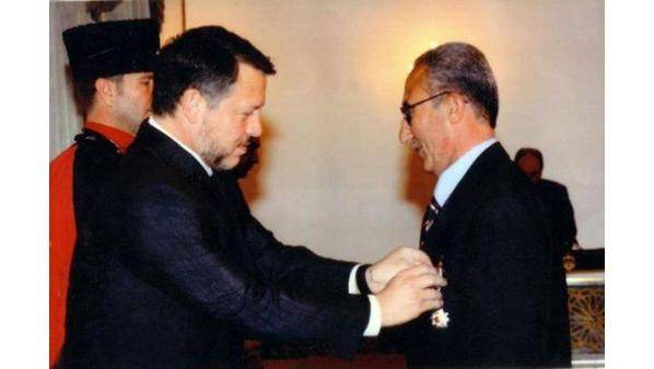 الملك يطمئن هاتفيا على صحة أبو علي مالك كشك  الثقافة 