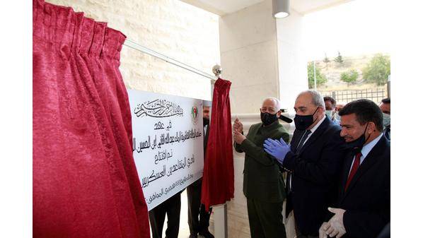 العيسوي يفتتح عدداً من مشاريع المبادرات الملكية في جرش