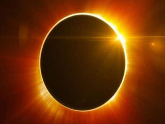 كيف تؤدى صلاة كسوف الشمس وصلاة خسوف القمر؟