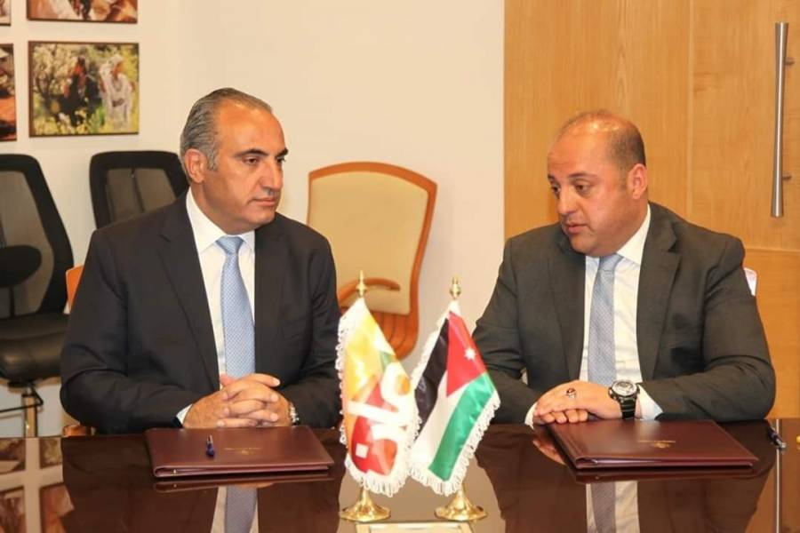 عقد جماعي بين نقابة البلديات والأمانة ينظم عمل صندوق الخدمات الاجتماعية