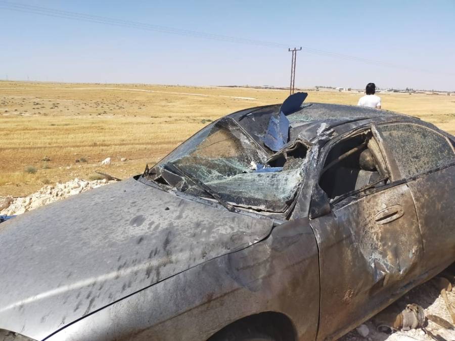  ٤  اصابات اثر حادث تصادم بين شاحنة وتنك مياه ومركبة في لواء الموقر