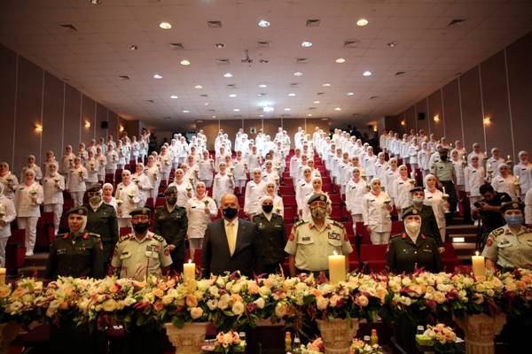 كلية الأميرة منى للتمريض تقيم حفل إضاءة الشموع للفوج الحادي والعشرين من مرشحات الكلية