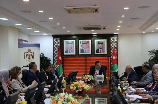 قرار مرتقب حول تحديث امر الدفاع 6 الخاص بدفع اجور شهر تموز