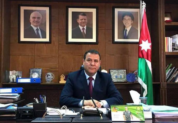 إحالة المحافظ جمال البدور على التقاعد