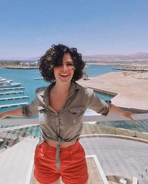 مبارك  تشجع السياحة الاردنية على طريقتها...
