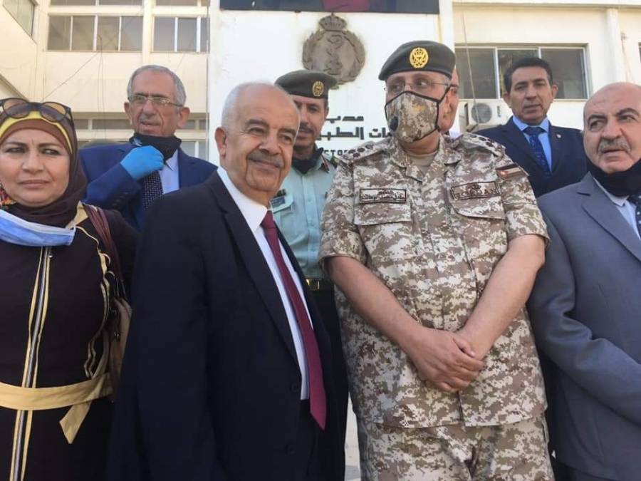 مدير عام الخدمات الطبية يلتقي عدداً من المتقاعدين العسكريين​