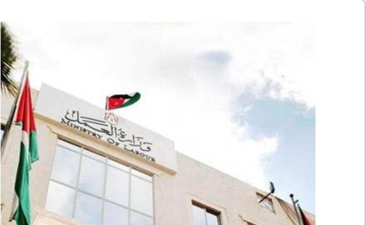 وزارة العمل: مغادرة جميع عاملات مصنع الشونة الشمالية المستشفى باستثناء 8 حالتهن مستقرة والاستمرار بإغلاق المصنع