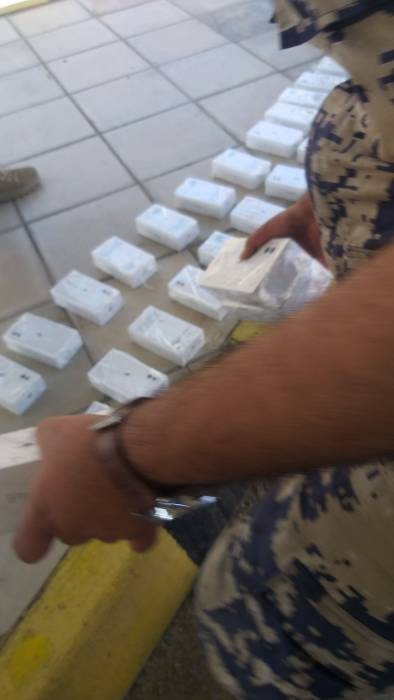الجمارك: تحبط تهريب ٦٠ جهاز ايفون في  العقبه